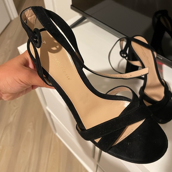 Gianvito Rossi Sheridan Platform Heel - Picture 5 of 8